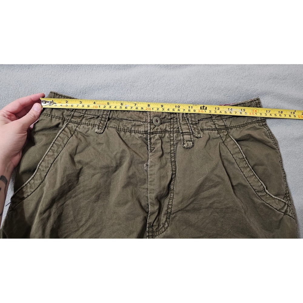 Unionbay Mens Cargo Shorts Size 32 Olive Green Cotton Multi Pocket Casual Hiking - Picture 3 of 6